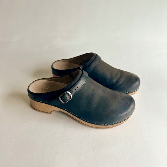 Dansko Dark Brown Genuine Leather Sandal Clogs size EUR 39, US 8.5 - Picture 1 of 16